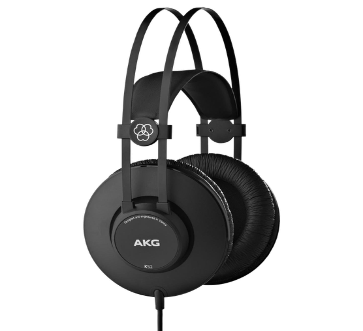 AKG K52